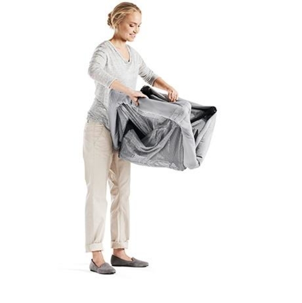 Складаний манеж-ліжко Babybjorn Light, сріблястий (40248) - Pampik - 4