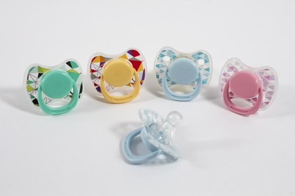 Пустушка Lindo силіконова з круглими м'якими краями і ковпачком, в асортименті, 3+ (LI 401/3+ - синій) - Pampik