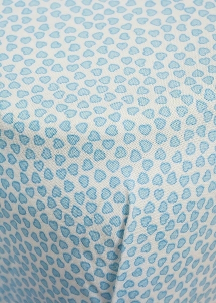 Простирадло на резинці Coo Coo Блакитні сердечка, екокотон, 120х60 см, блакитний (Соо56) - Pampik - 3