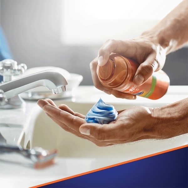 Подарочный набор Gillette Fusion5 Sensitive, гель для бритья + бальзам после бритья - Pampik - 3