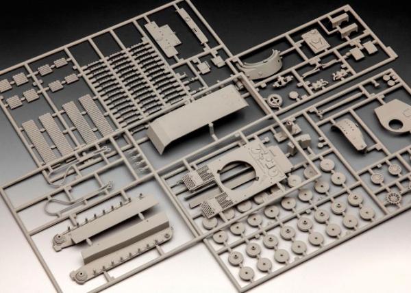 Сборная модель Revell Танк PzKpfw VI Tiger Ausf. H, 4 уровень (3262) - Pampik - 4