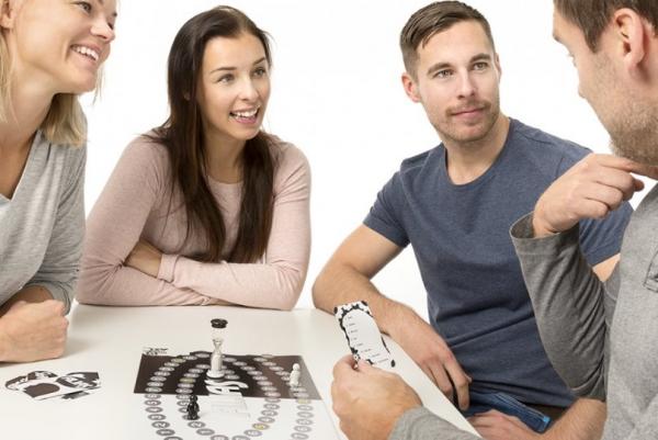 Настільна гра Tactic Еліас Чоловіки проти жінок (54338) - Pampik - 3