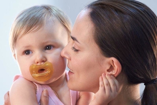 Пустышка Chicco Physio Soft латексная, 2 шт. (73020.31) - Pampik - 3