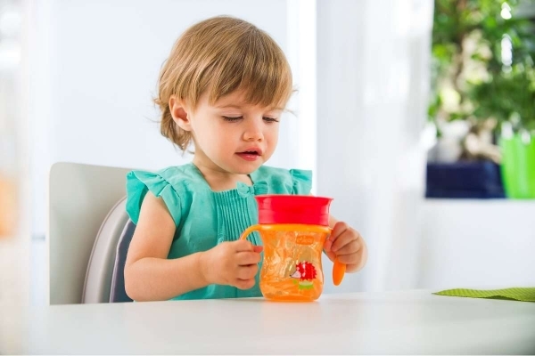 Поїльник-непроливайка Chicco Perfect Cup, 200 мл, помаранчевий (06951.30.02) - Pampik - 4