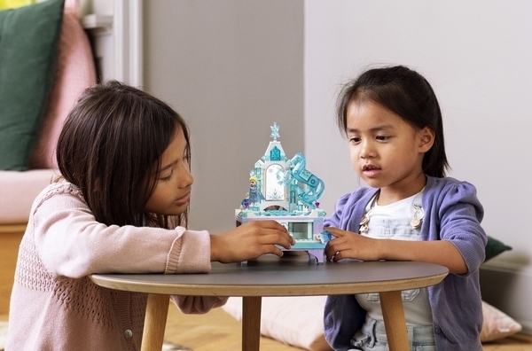 Конструктор LEGO Disney Princess Frozen 2 Шкатулка Ельзи, 300 деталей (41168) - Pampik - 10