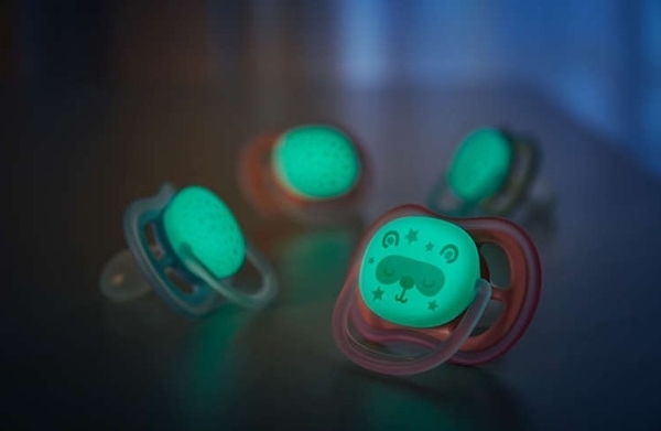 Пустушка для дівчаток Philips Avent Нічна, 6-18 міс., 2 шт. (SCF376/22) - Pampik - 4