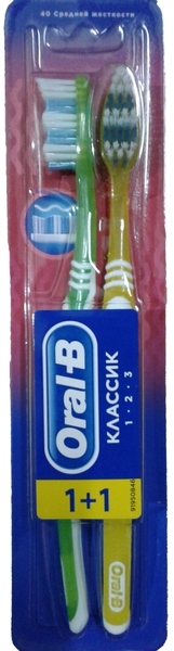 

Зубная щетка Oral-B 3-Effect Classic, средняя, зеленый с желтым, 2 шт