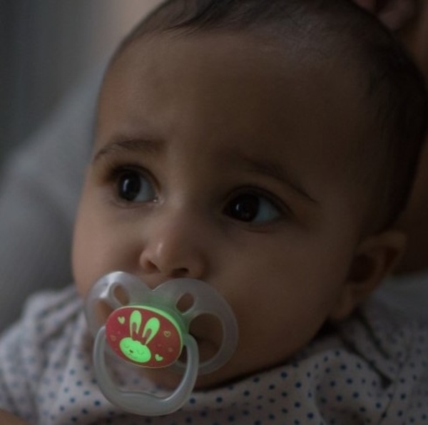 Пустушка Dr. Brown's Advantage, з підсвічуванням, 6-12 міс., рожевий, 2 шт. (PA22003-INTLX) - Pampik - 5