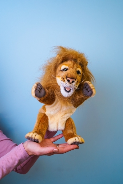 Лялька-рукавичка Hansa Puppet Лев (4041) - Pampik - 5