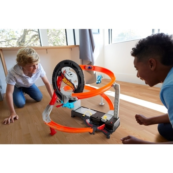 Ігровий набір Hot Wheels Гонки в шиномонтажній (GJL16) - Pampik - 8