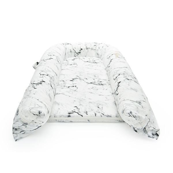 Матрац-кокон DockATot Grand Carrara Marble 9-36 міс., світло-сірий - Pampik - 2