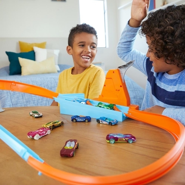 Трек Hot Wheels Чемпіон кола серії Змагання за кубок Чемпіона (GJM75) - Pampik - 3