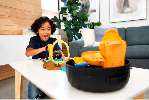 Игровой набор Hot Wheels Monster Trucks Трюки в шине (GVK48) - Pampik - 8