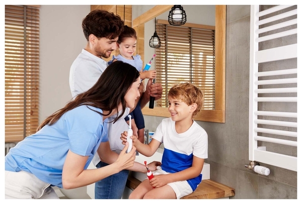 Електрична зубна щітка Oral-B Kids Найкращі мультфільми Pixar з футляром, м'яка - Pampik - 13