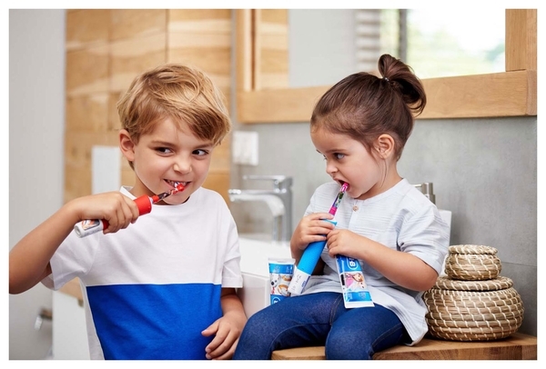 Електрична зубна щітка Oral-B Kids Зоряні Війни - Pampik - 12