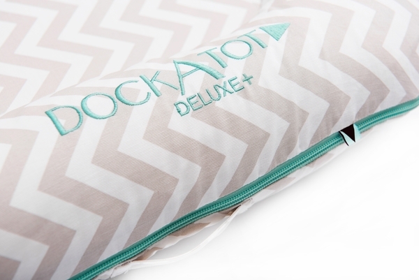 Матрац-кокон DockATot Deluxe + Silver Lining, 0-8 міс., білий з бежевим (EU10302) - Pampik - 4