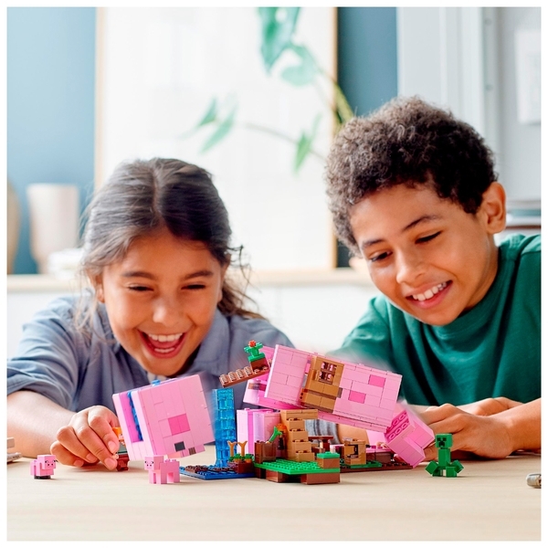 Конструктор LEGO Minecraft Будинок-свиня, 490 дет. (21170) - Pampik - 15