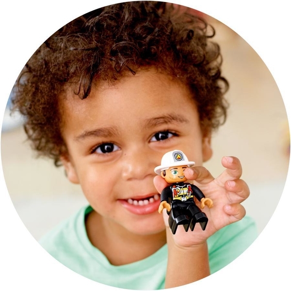 Конструктор LEGO DUPLO Городок Пожежна машина, 21 деталь (10901) - Pampik - 6