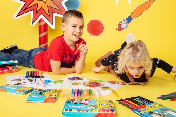 Олівці кольорові Colorino Duo Colors Mickey, двосторонні, з точилкою, 24 кольори, 12 шт. (89854PTR) - Pampik - 2