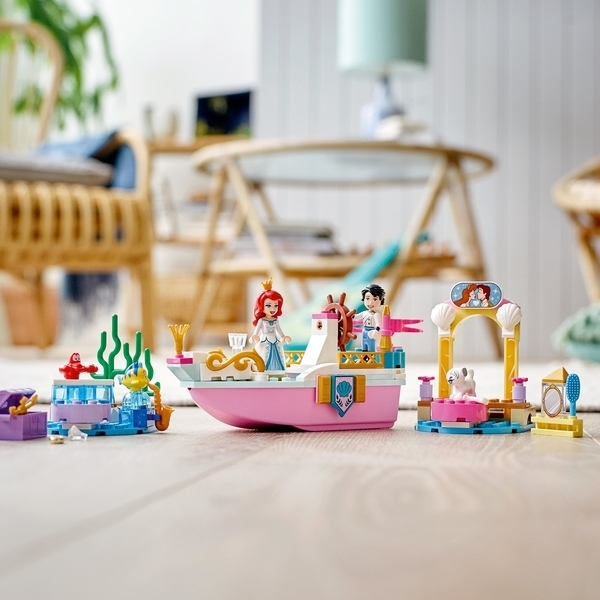 Конструктор LEGO Disney Princess Святковий корабель Аріель, 114 дет. (43191) - Pampik - 16