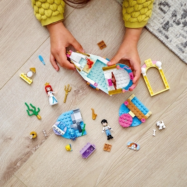 Конструктор LEGO Disney Princess Святковий корабель Аріель, 114 дет. (43191) - Pampik - 15