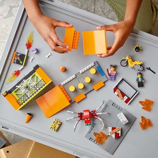 Конструктор LEGO City Stuntz Каскадерський парк (60293) - Pampik - 8