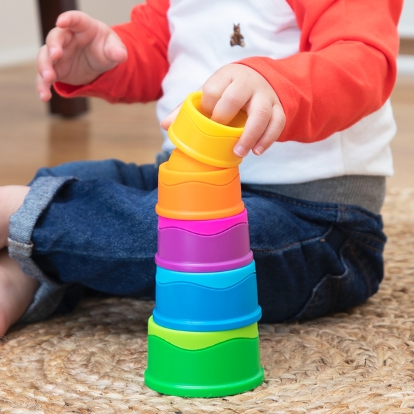 Пірамідка Fat Brain Toys dimpl stack Чашки (F293ML) - Pampik - 11