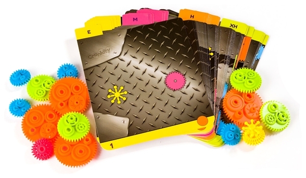 Головоломка Fat Brain Toys Crankity Різнокольорові шестерінки (F140ML) - Pampik - 7