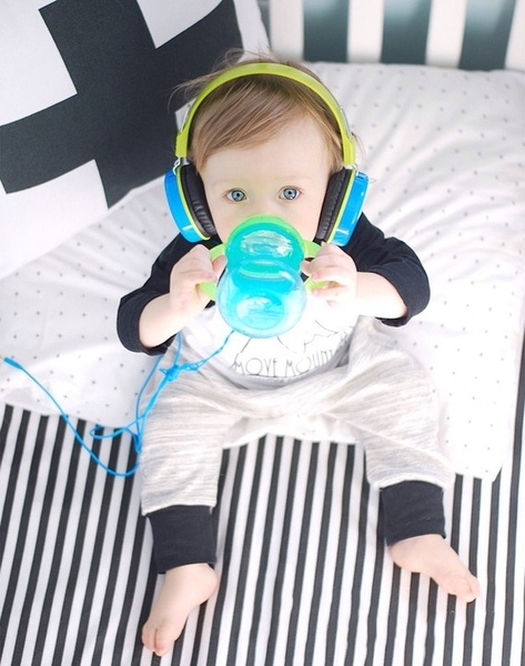 Поїльник-непроливайка Nuby No Spill, із силіконовим носиком і ручками, 240 мл, блакитний (NV0404003blu) - Pampik - 5