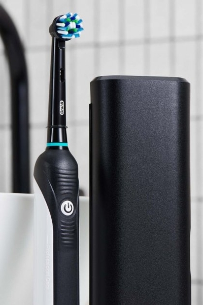 Електрична зубна щітка Oral-B Braun Pro 750 Black - Pampik - 9