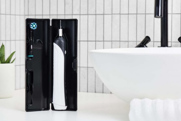 Електрична зубна щітка Oral-B Braun Pro 750 Black - Pampik - 7