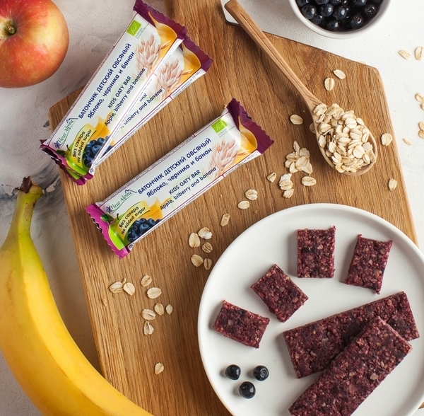 Батончик злаковий Fleur Alpine Органік Вівсяний з яблуком, чорницею і бананом, 23 г - Pampik - 6