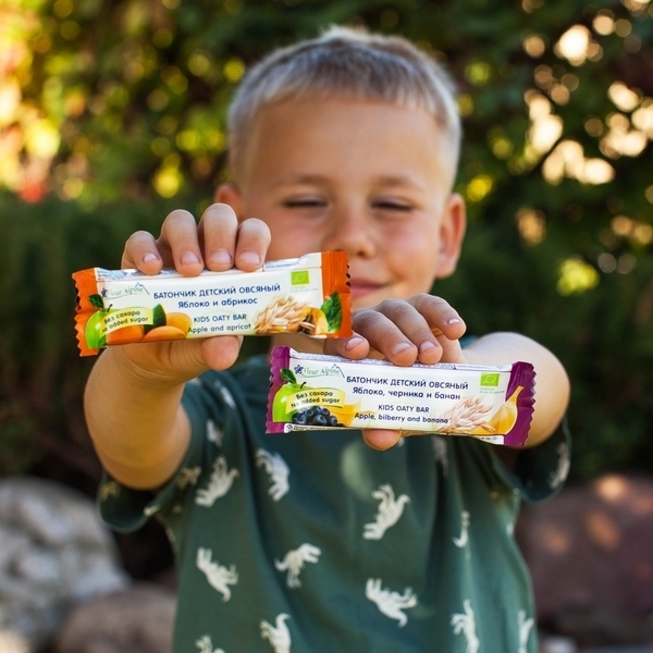 Батончик злаковий Fleur Alpine Органік Вівсяний з яблуком і абрикосом, 23 г - Pampik - 7