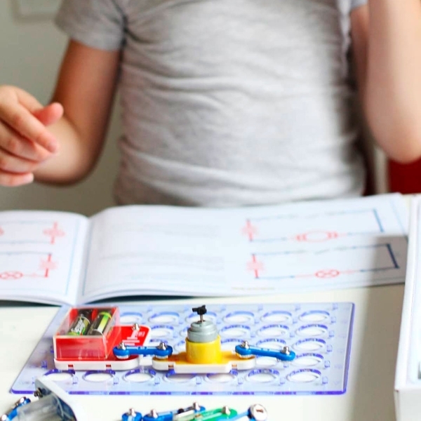 Конструктор Znatok, 180 схем, укр. язык (REW-K003) - Pampik - 8