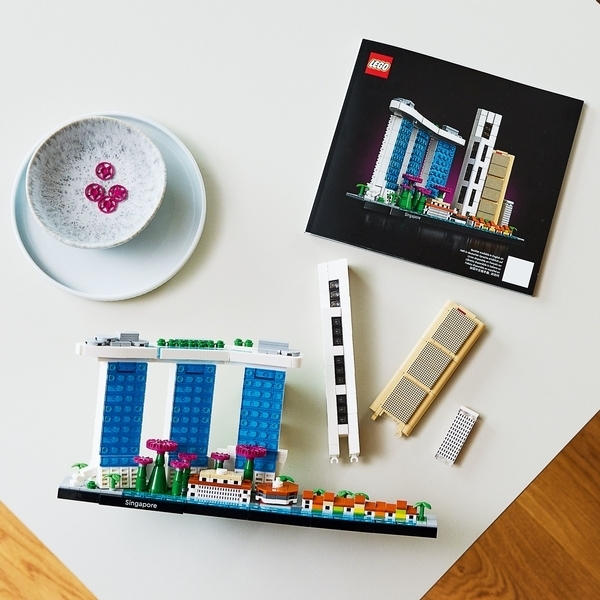 Конструктор LEGO Architecture Сінгапур, 827 деталей (21057) - Pampik - 4
