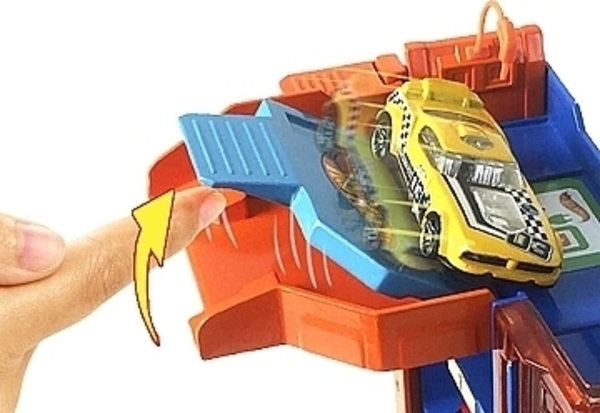 Игровой набор "Паркинг в центре города" Hot Wheels - Pampik - 2