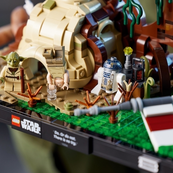 Конструктор LEGO Star Wars Діорама тренування Джедая на Дагобі (75330) - Pampik - 10