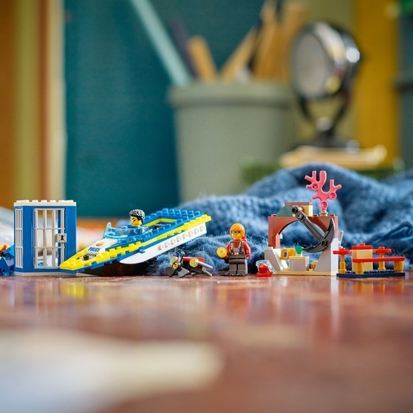 Конструктор LEGO City Missions Детективні місії водної поліції (60355) - Pampik - 10