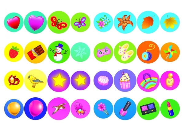 Книга Перші розмальовки з кольоровим контуром для малюків. Подружки-модниці. 32 великі наліпки - Pampik - 4