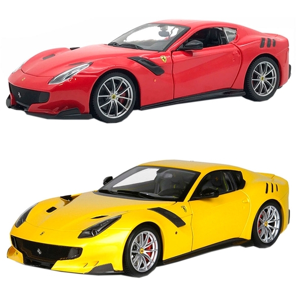 Автомодель Bburago Ferrari F12Tdf, 1:24, в асортименті - Pampik