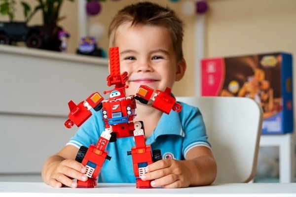 Конструктор-трансформер Super Wings Small Blocks 2-in-1 Buildable Transforming Vehicle Jett, Джетт (EU385005) - Pampik - 6