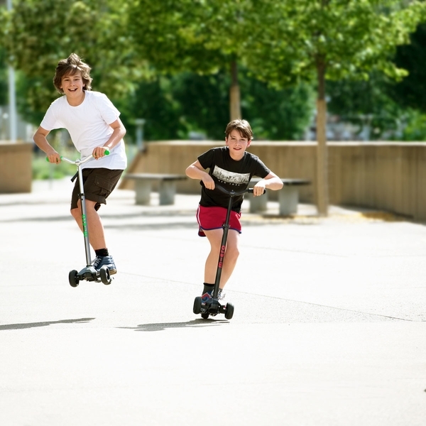 Самокат Micro Maxi PRO Deluxe, чорно-червоний (MMD087) - Pampik - 9