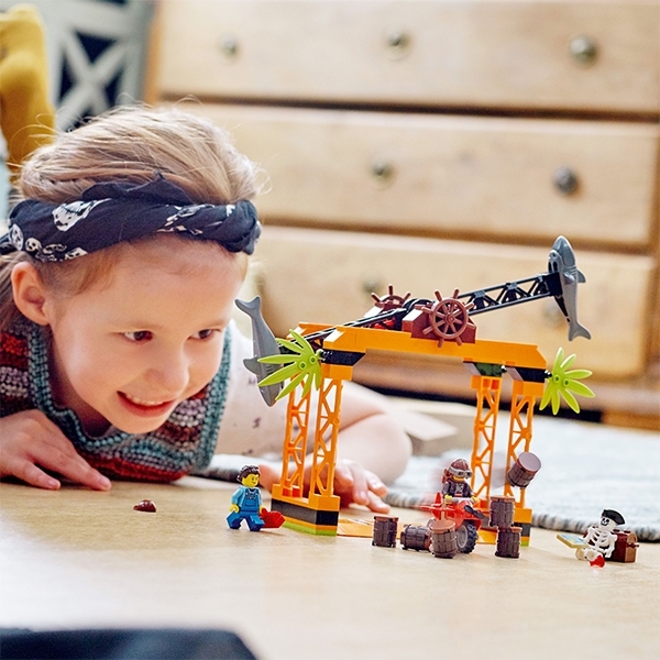 Конструктор LEGO City Stuntz Каскадерське завдання "Напад Акули", 122 деталі (60342) - Pampik - 8