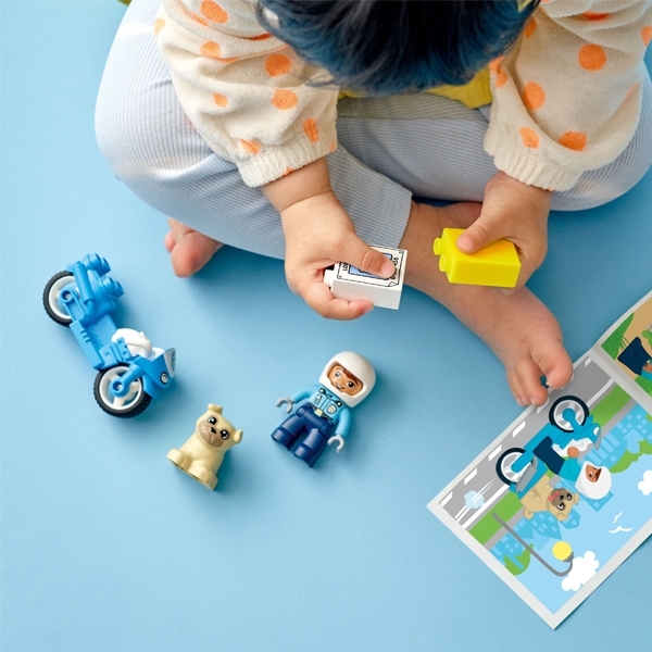 Конструктор LEGO DUPLO Поліцейський мотоцикл, 5 деталей (10967) - Pampik - 6