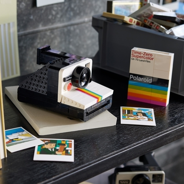 Конструктор LEGO Ideas Фотоапарат Polaroid OneStep SX-70, 516 деталей (21345) - Pampik - 4