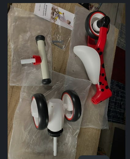 Уцінка. Дитячий триколісний біговел Poppet Сонечко Іві, червоний (PP-1603R) - Pampik - 8