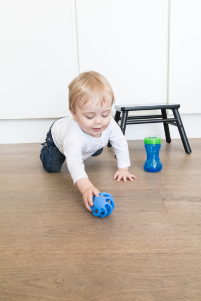 Поїльник-непроливайка Nuby Easy Gripper, з носиком, 300 мл, блакитний (NV0406014blu) - Pampik - 2