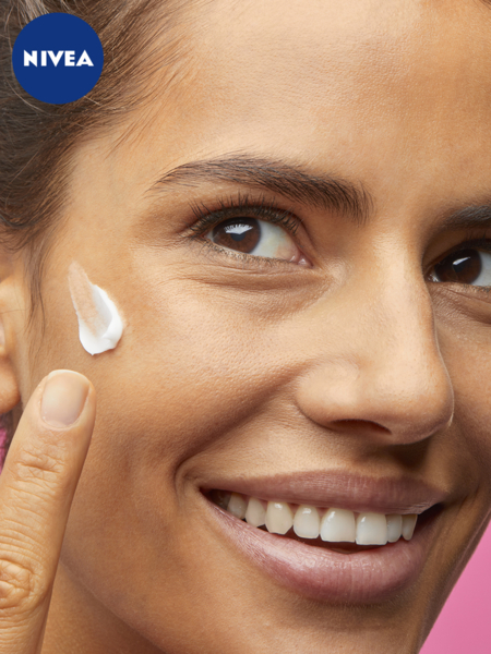 Зволожувальний крем для обличчя Nivea Care для чутливої шкіри з алое віра, 100 мл (80196) - Pampik - 3