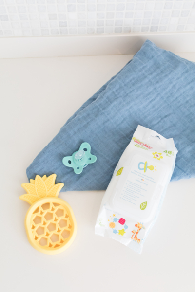 Силіконовий прорізувач Nuby Ананас, жовтий (NV06007pin) - Pampik - 5