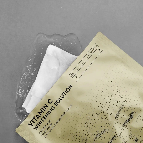 Тканинна маска-сироватка для обличчя Steblanc Vitamin C Whitening Solution освітлююча з вітаміном С, 25 г - Pampik - 2